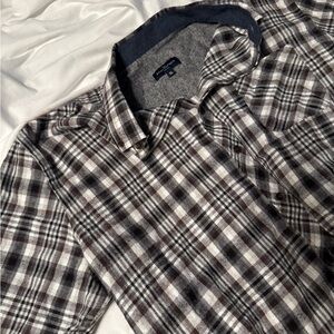 Men’s long sleeve flannel